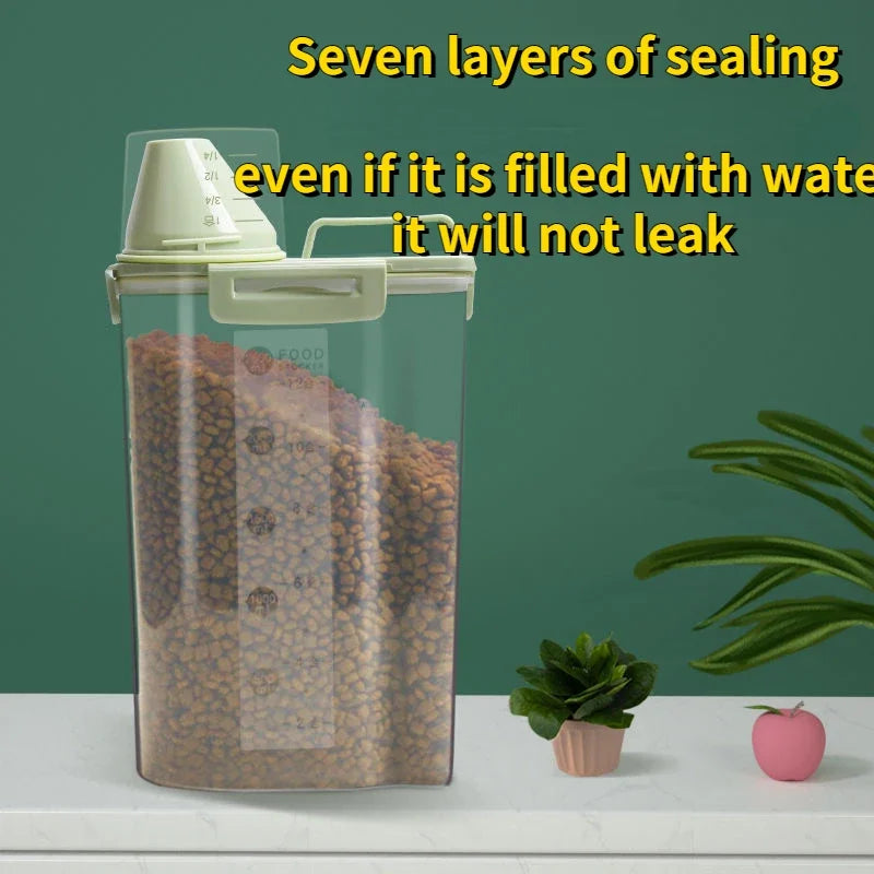 1.5kg/2kg Dog Cat Food Pail Plastic Storage Tank with Measuring Cup Container
